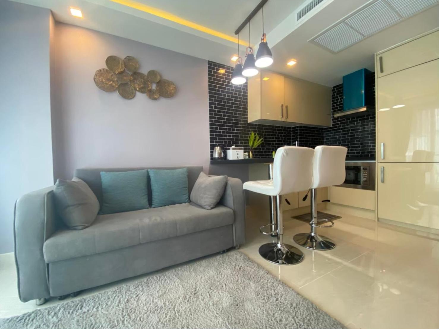 Grand Avenue Suites X Monthstayz Thailand 파타야 외부 사진