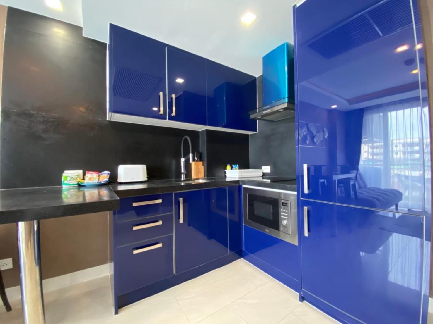 Grand Avenue Suites X Monthstayz Thailand 파타야 외부 사진