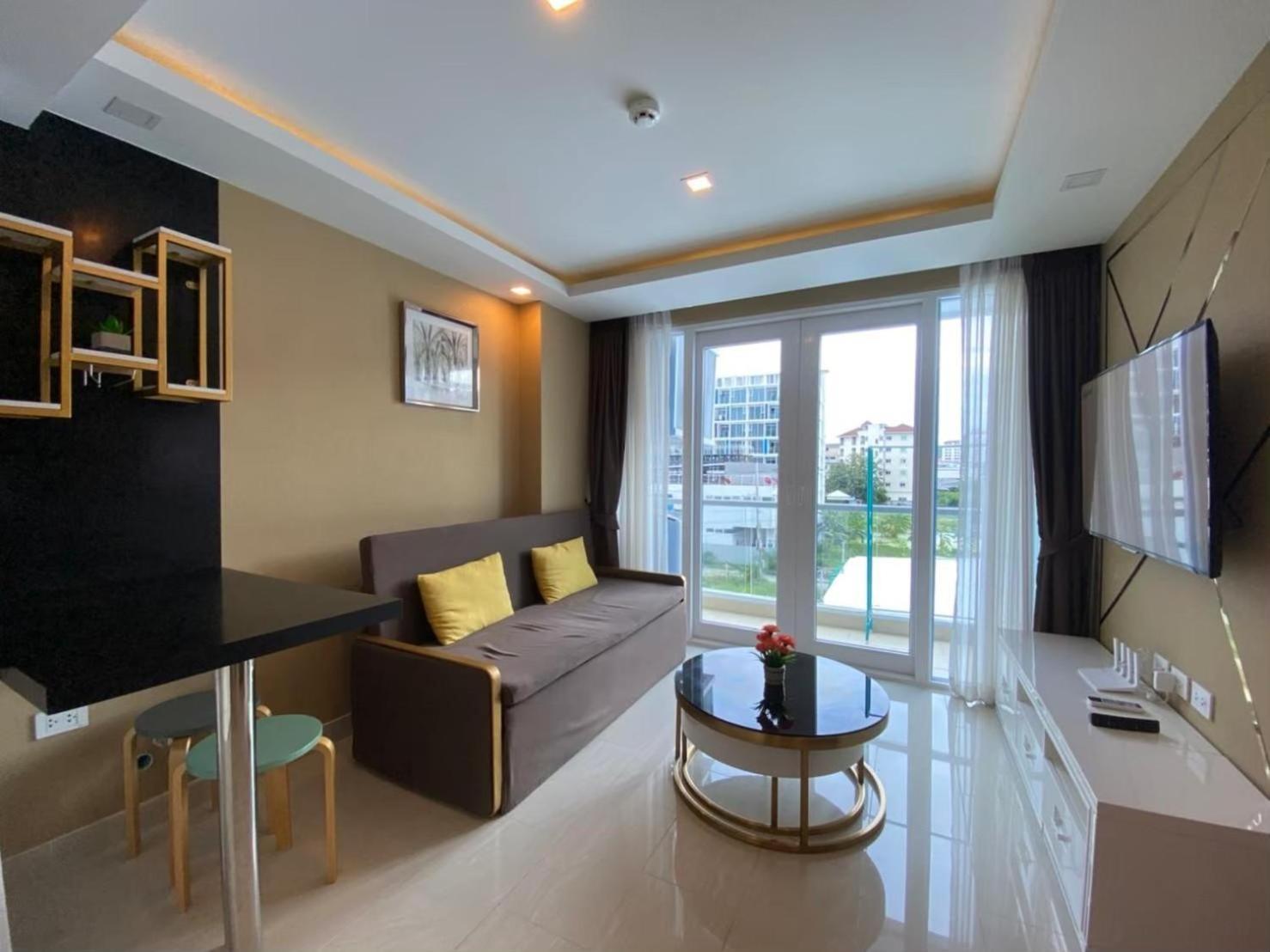 Grand Avenue Suites X Monthstayz Thailand 파타야 외부 사진