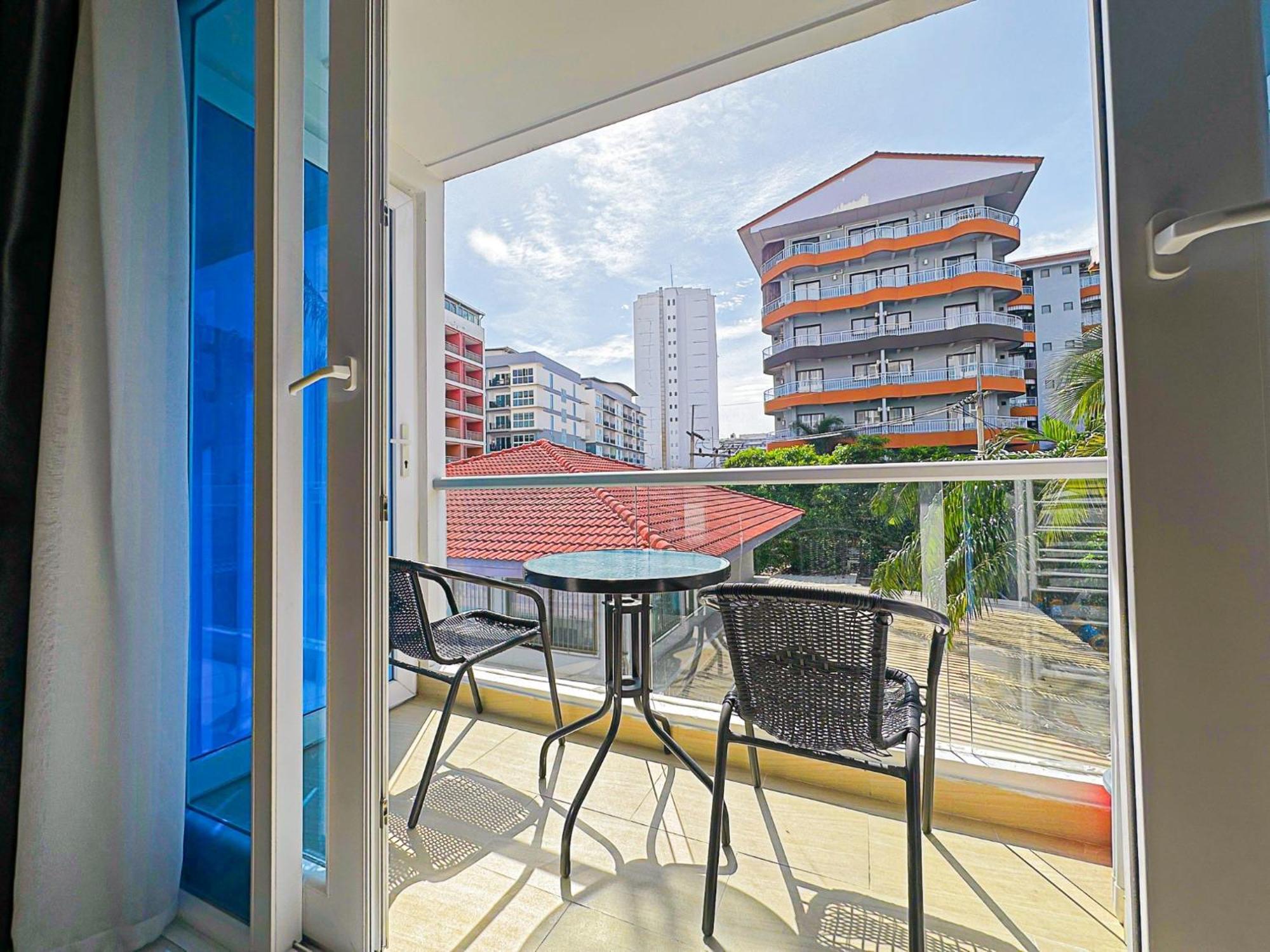 Grand Avenue Suites X Monthstayz Thailand 파타야 외부 사진