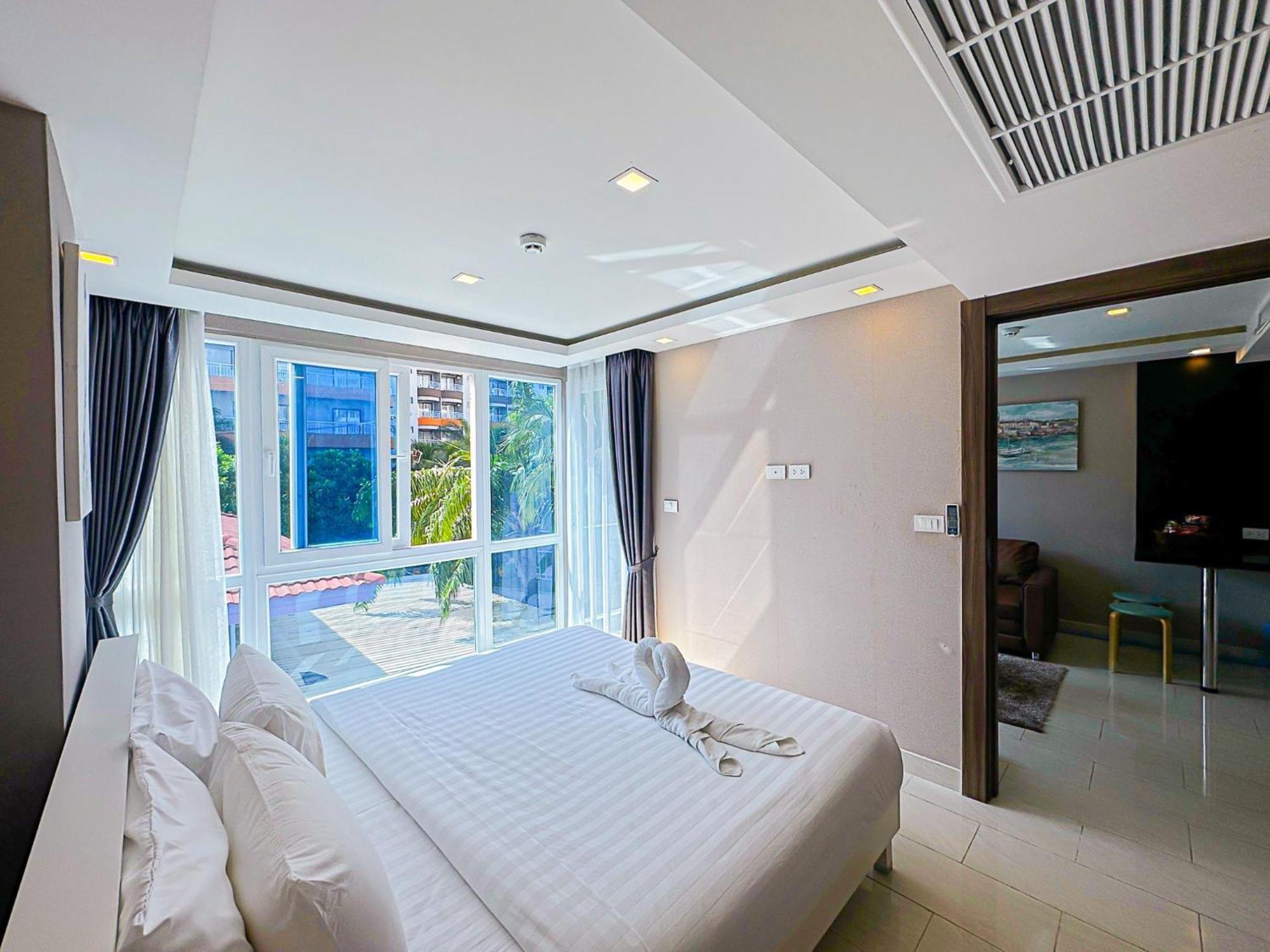 Grand Avenue Suites X Monthstayz Thailand 파타야 외부 사진