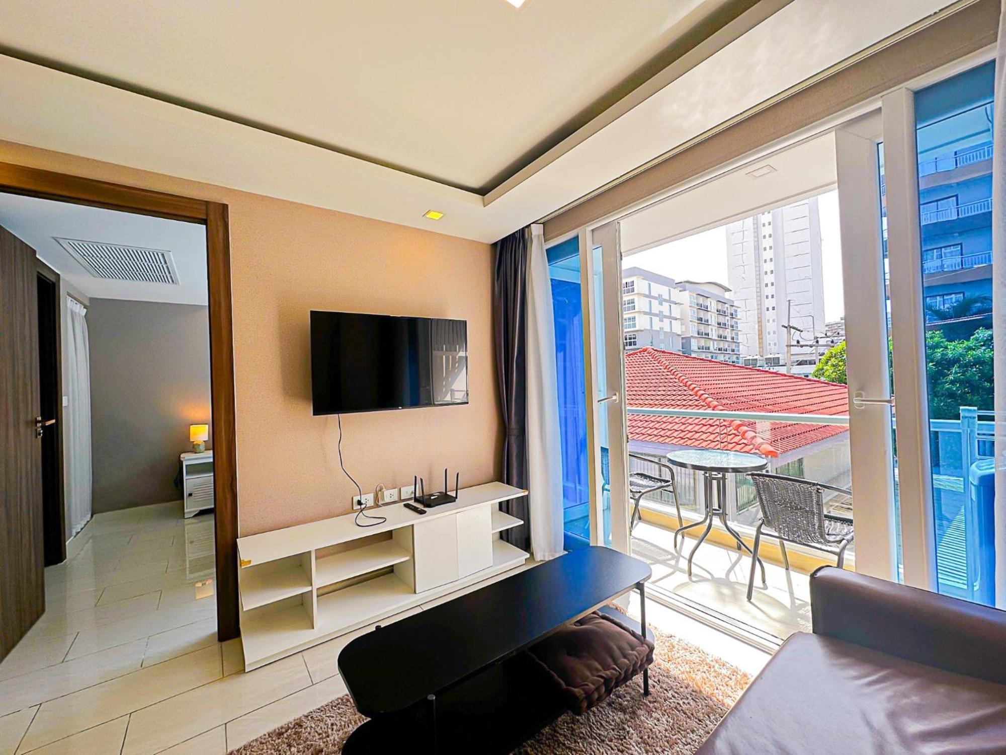 Grand Avenue Suites X Monthstayz Thailand 파타야 외부 사진